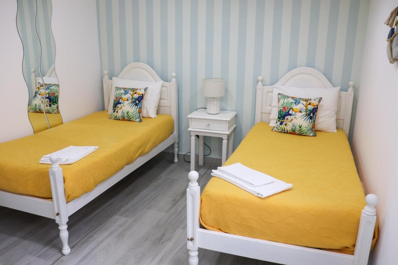 Flipflops Apartment Nazare Bagian luar foto