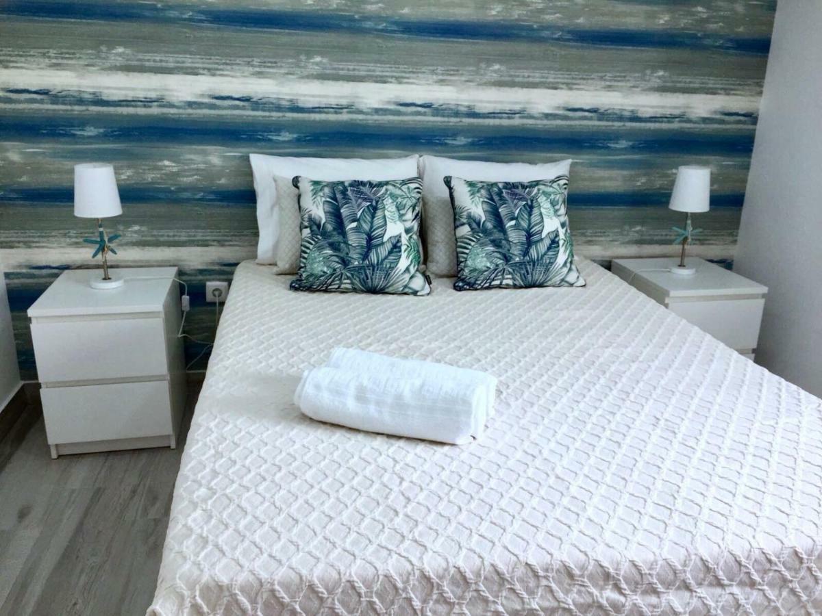 Flipflops Apartment Nazare Bagian luar foto